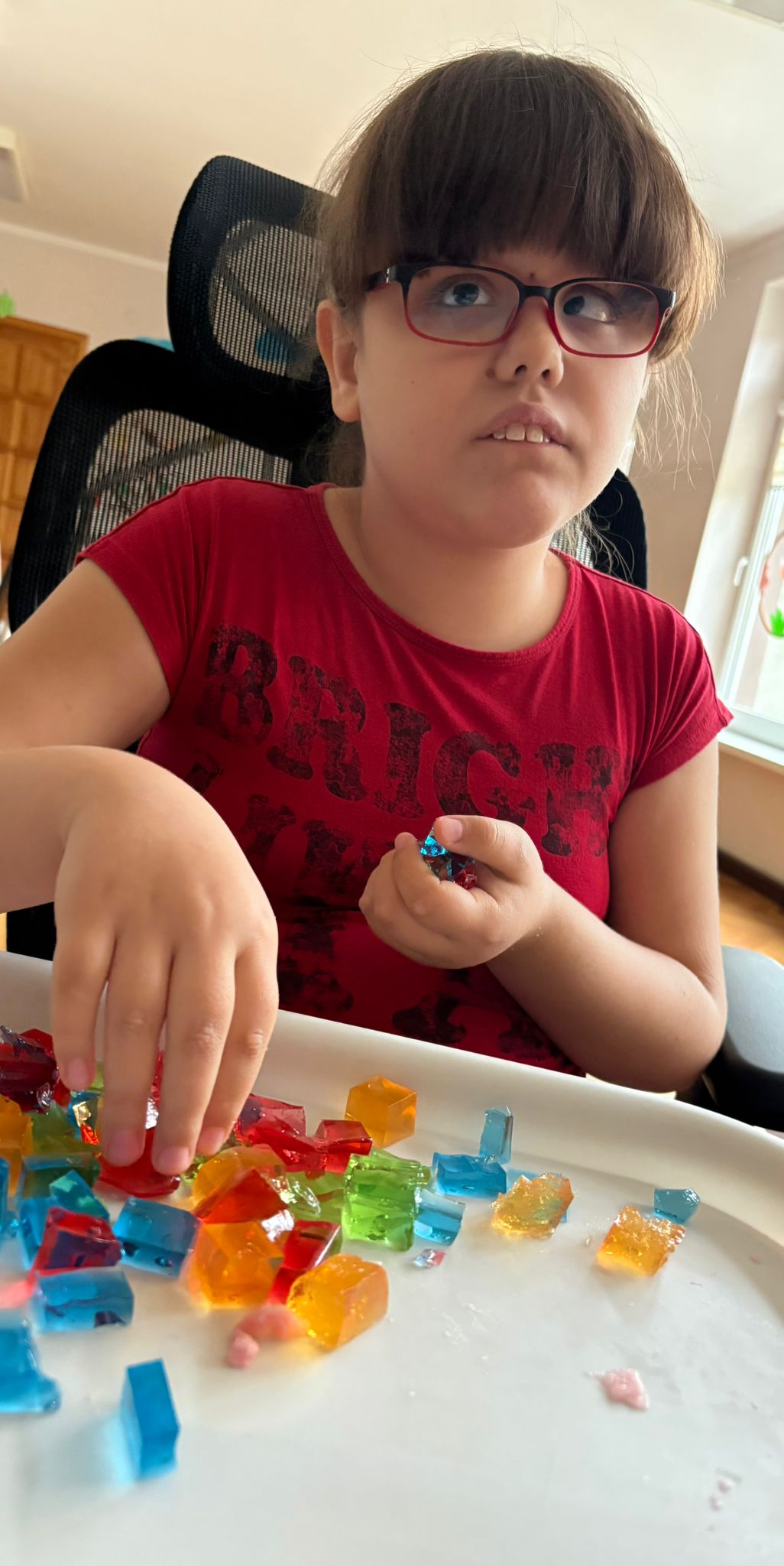 ZABAWY SENSORYCZNE — zdjęcie 3 z 12