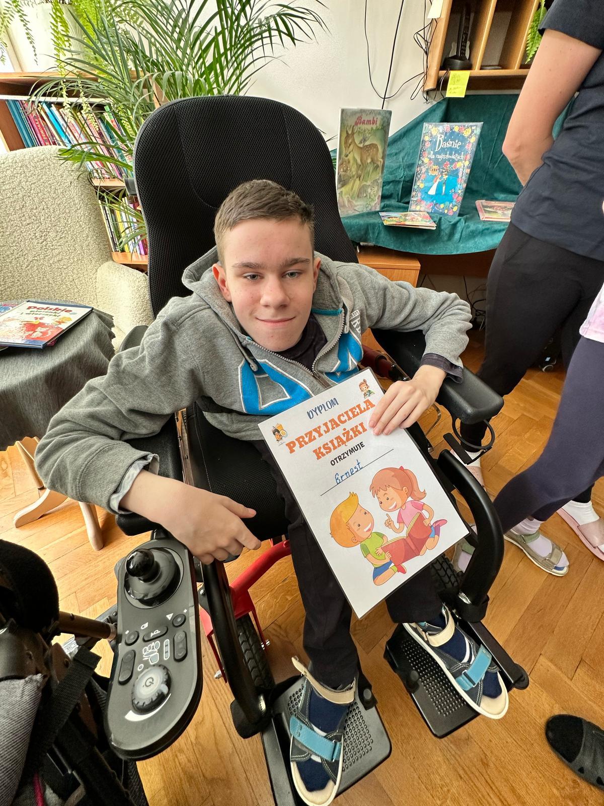 Dzień Książki w Miejskim Ośrodku Rehabilitacji i Usług Specjalistycznych w Głogowie — zdjęcie 3 z 18