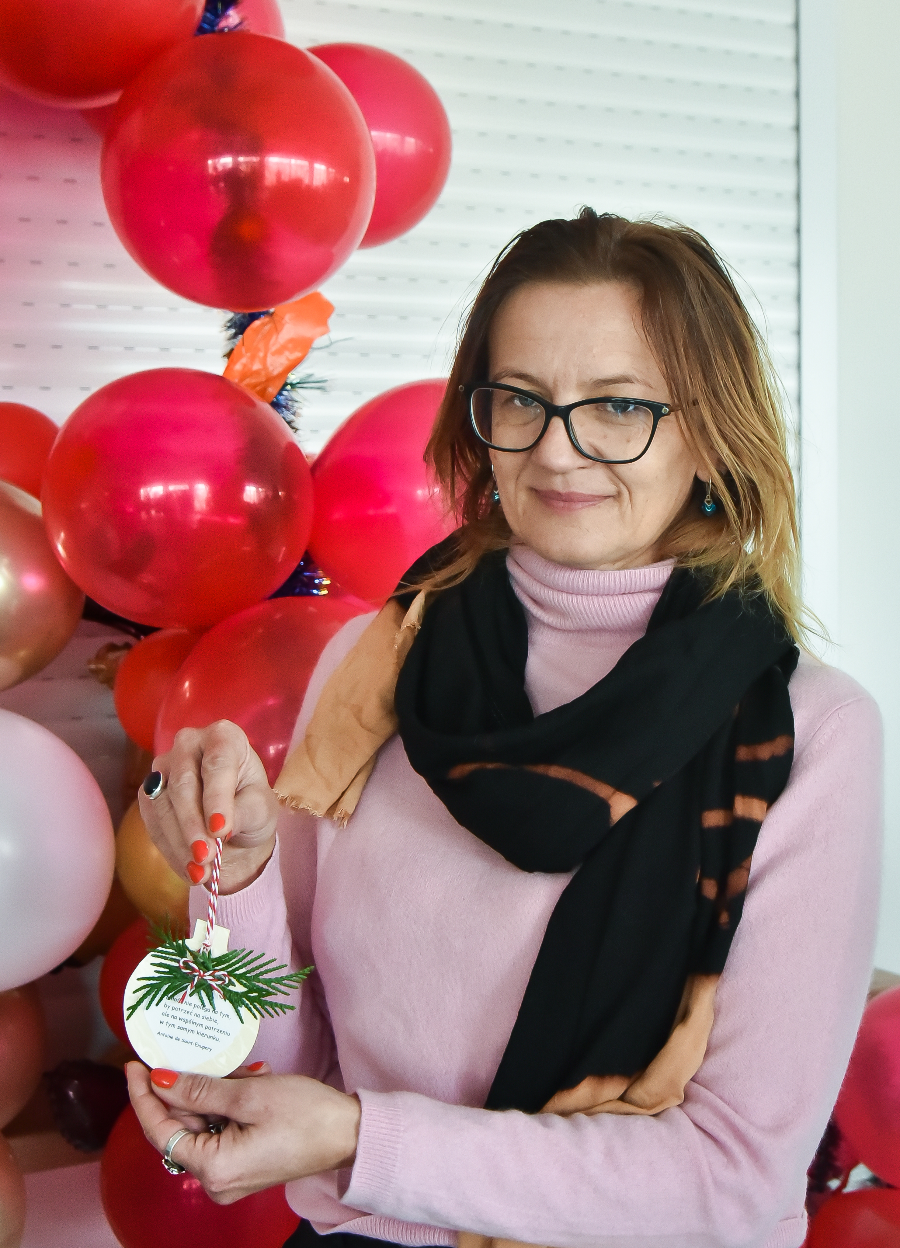 Spektakl świąteczny podopiecznych Miejskiego Ośrodka Rehabilitacji i Usług Specjalistycznych w Głogowie w NEPTUNIE — zdjęcie 26 z 26