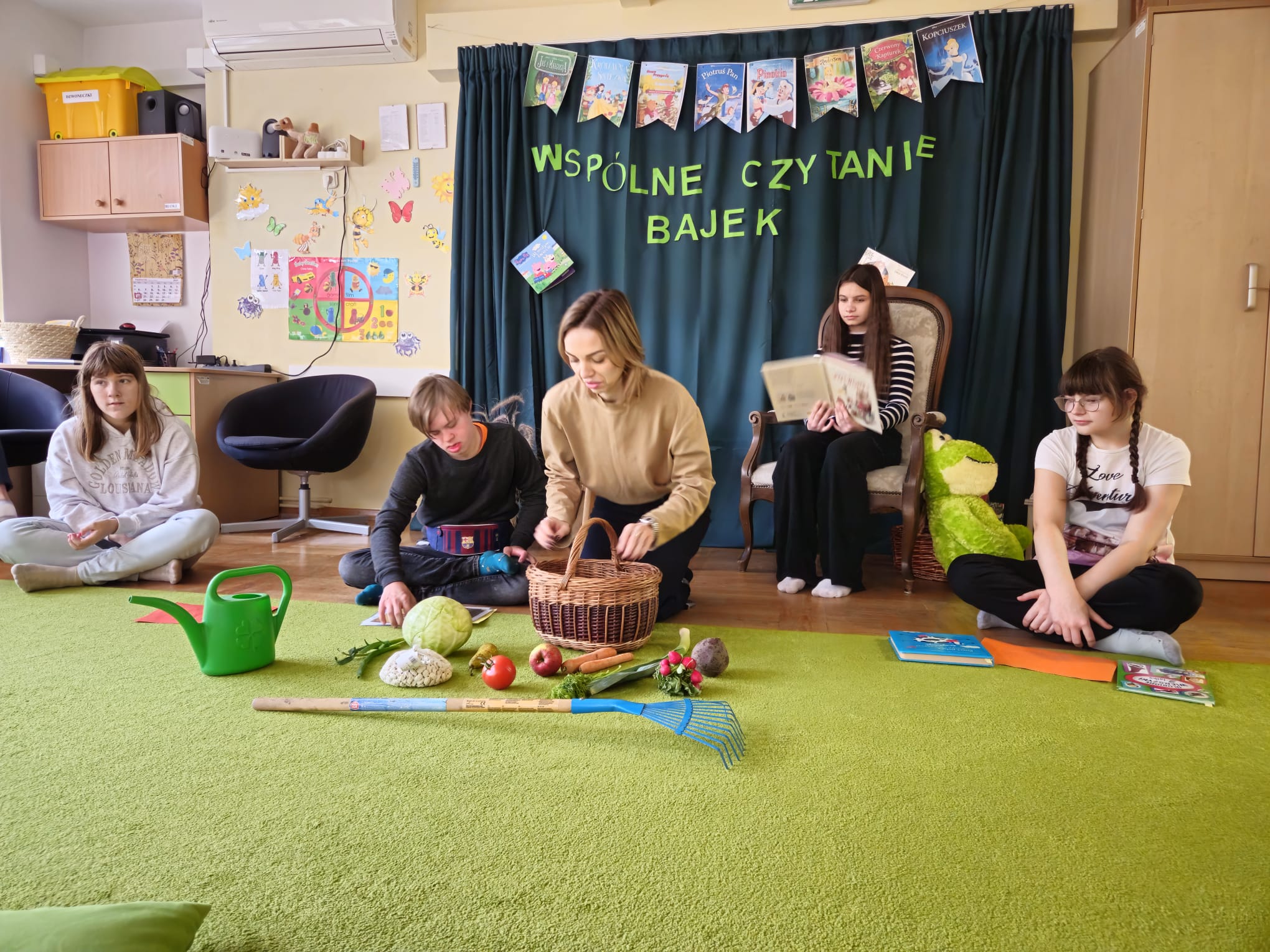 WSPÓLNE CZYTANIE BAJEK — zdjęcie 3 z 10