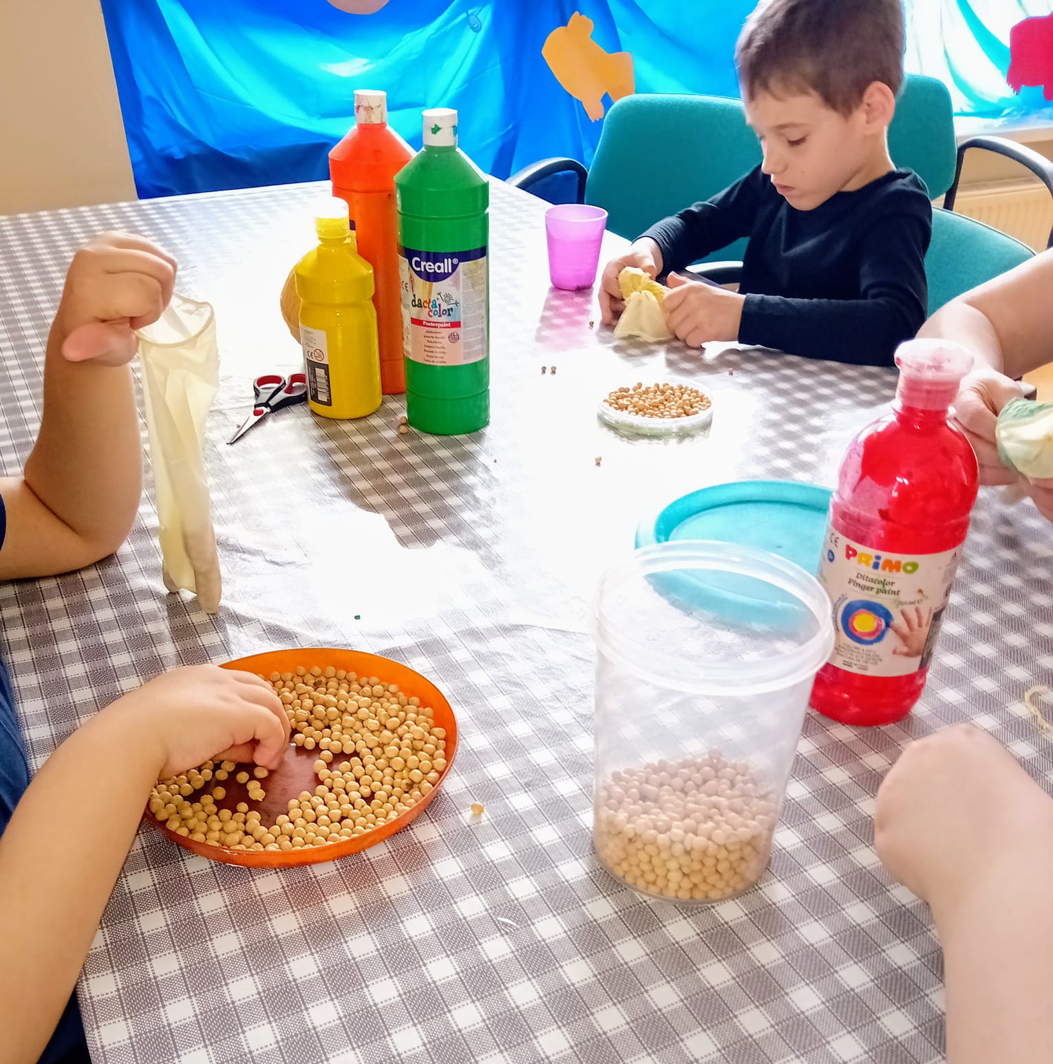 Zajęcia plastyczne — zdjęcie 1 z 5